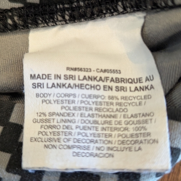 Nike Dri Fit Women's Black and Gray Checkered Leggings Size M - Picture 6 of 11